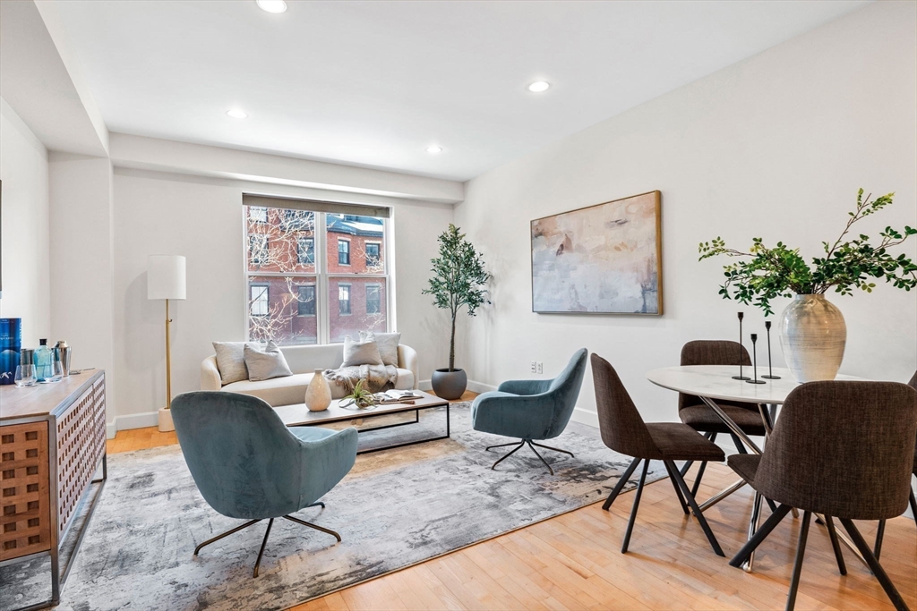 10 Bowdoin # 303