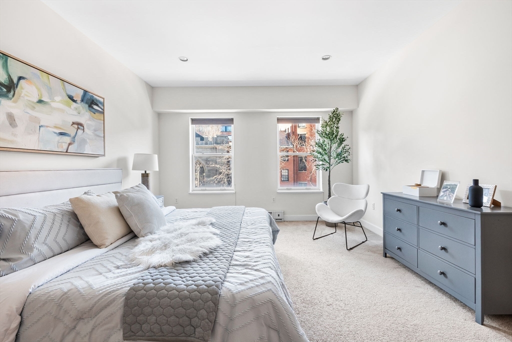 10 Bowdoin # 303