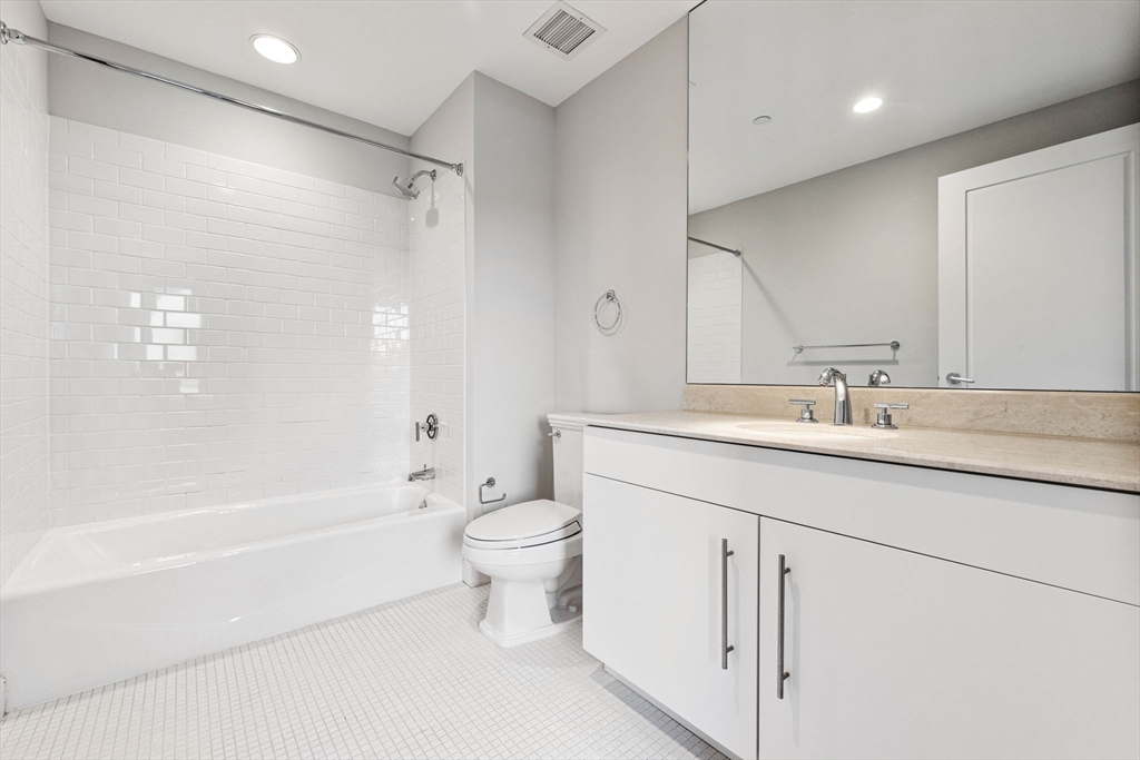 776-778 Boylston St # 5C