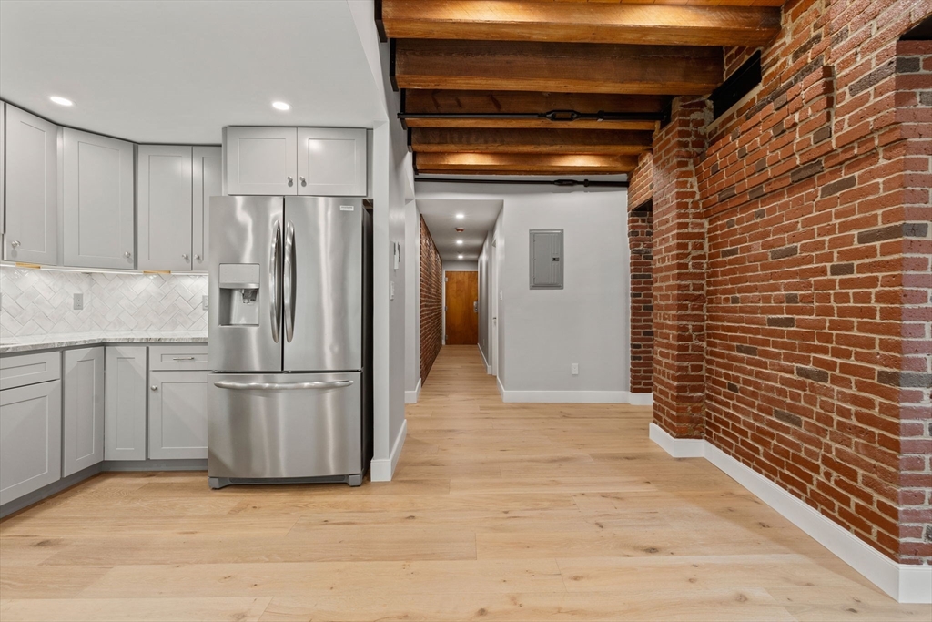 99 Fulton St # 4 Unit: 4-4