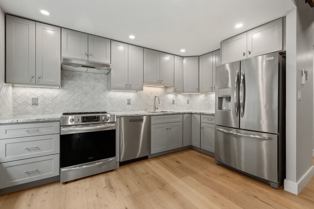 99 Fulton St # 4 Unit: 4-4