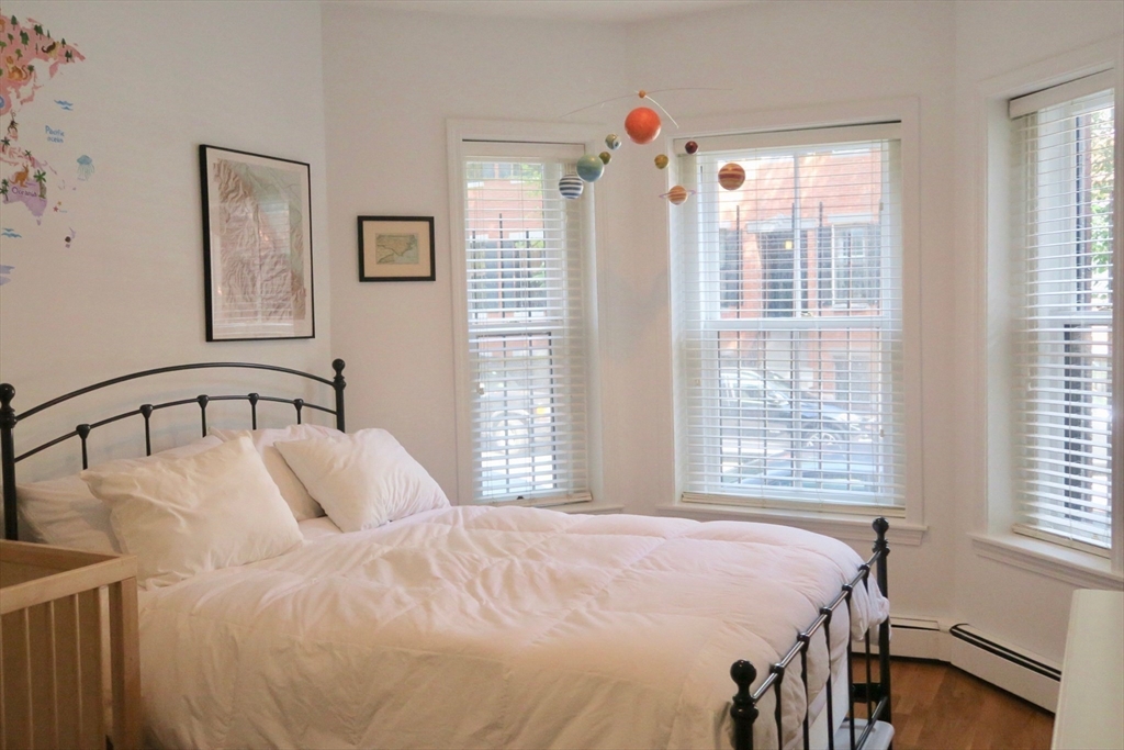 52 Appleton Street # 1