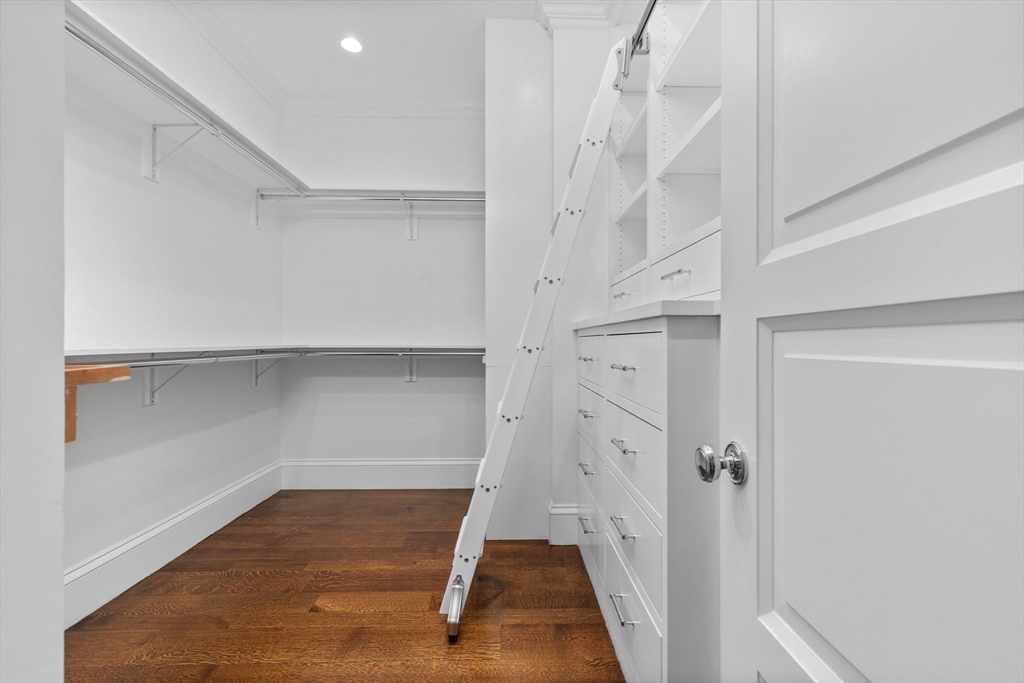 409 Commonwealth Ave