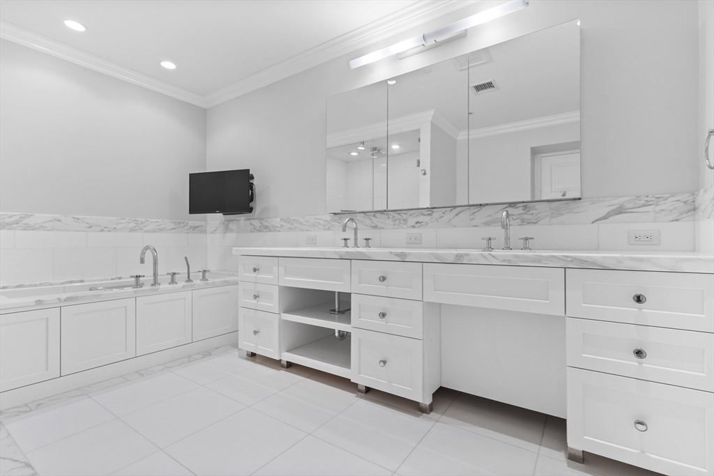 409 Commonwealth Ave