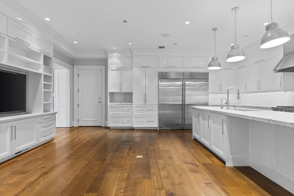 409 Commonwealth Ave