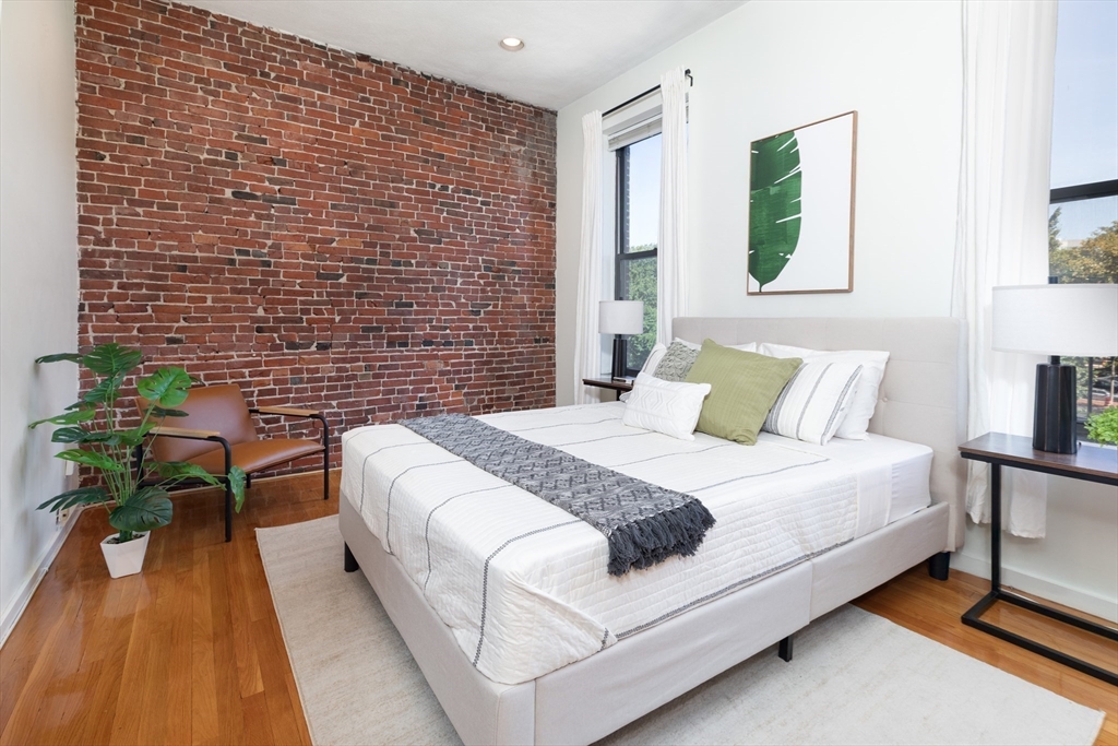 17 Dwight # 3, Boston Unit: 3