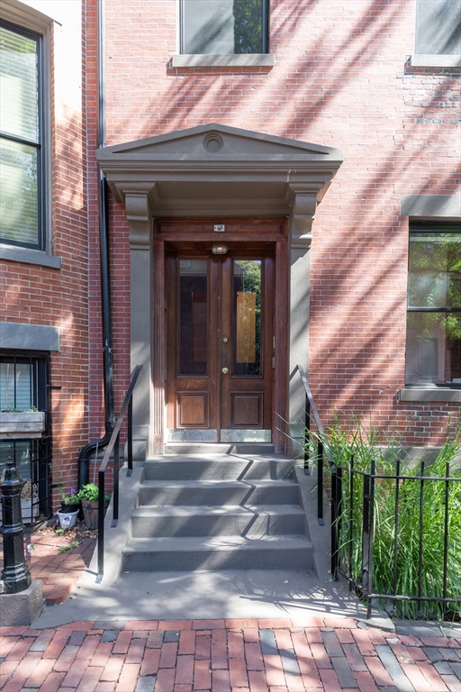 17 Dwight # 3, Boston Unit: 3