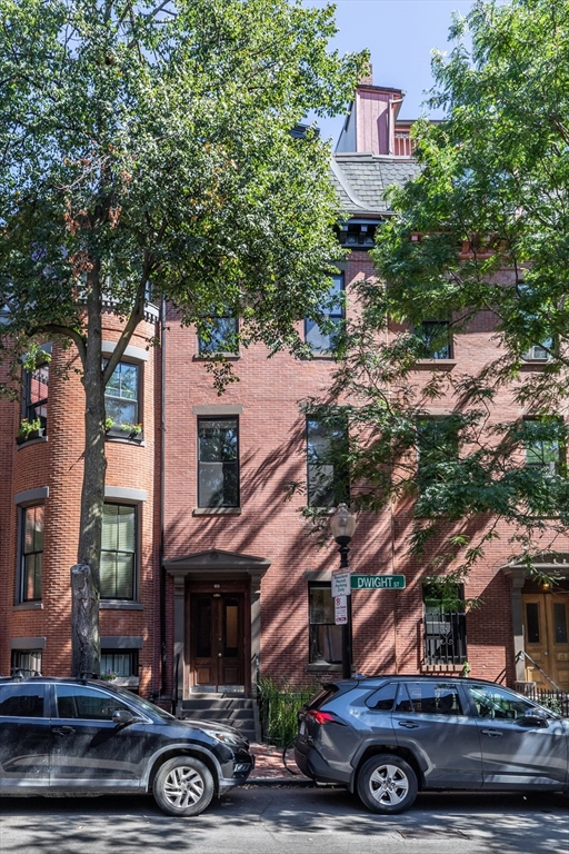 17 Dwight # 3, Boston Unit: 3