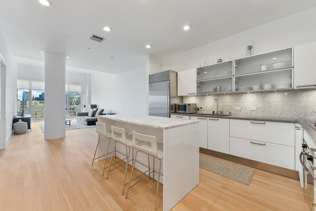 360 Newbury St. # 610