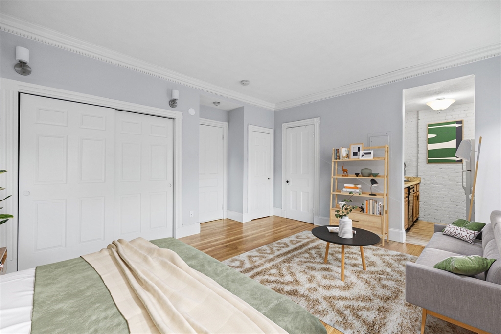 439 Marlborough # 32