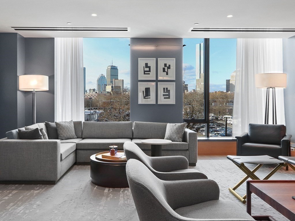 380 Harrison Ave # 1005