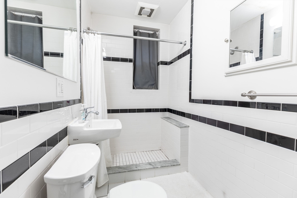 45 Westland Ave # 17