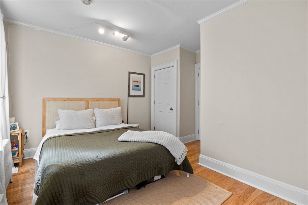 15 Dartmouth Street # A