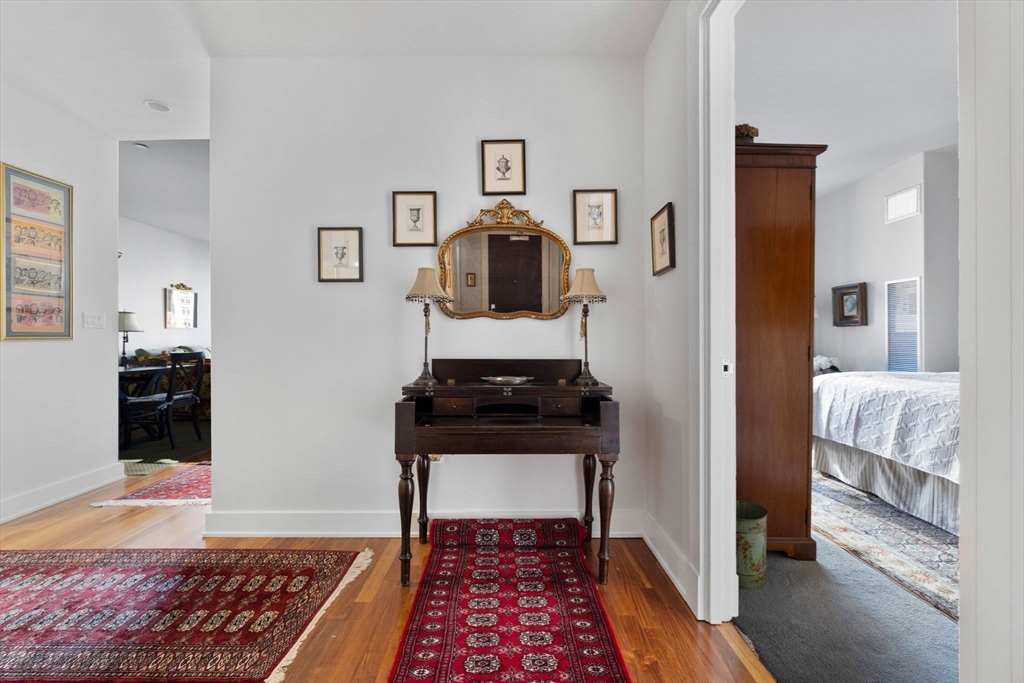 500 Atlantic Ave # 14E