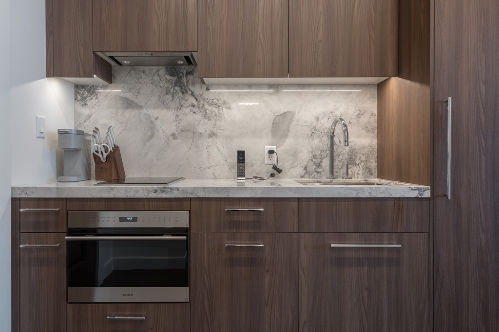 40 Trinity Pl # 1602