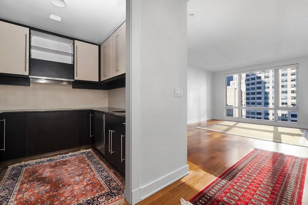 500 Atlantic Ave # 14E
