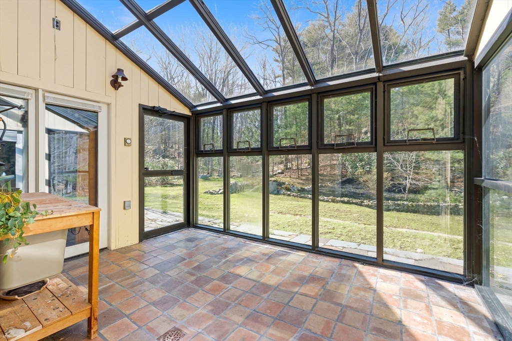 40 Kennel Hill Drive