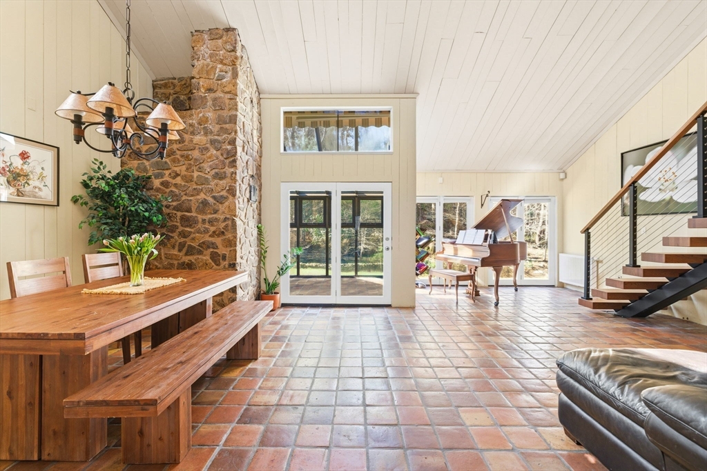 40 Kennel Hill Drive