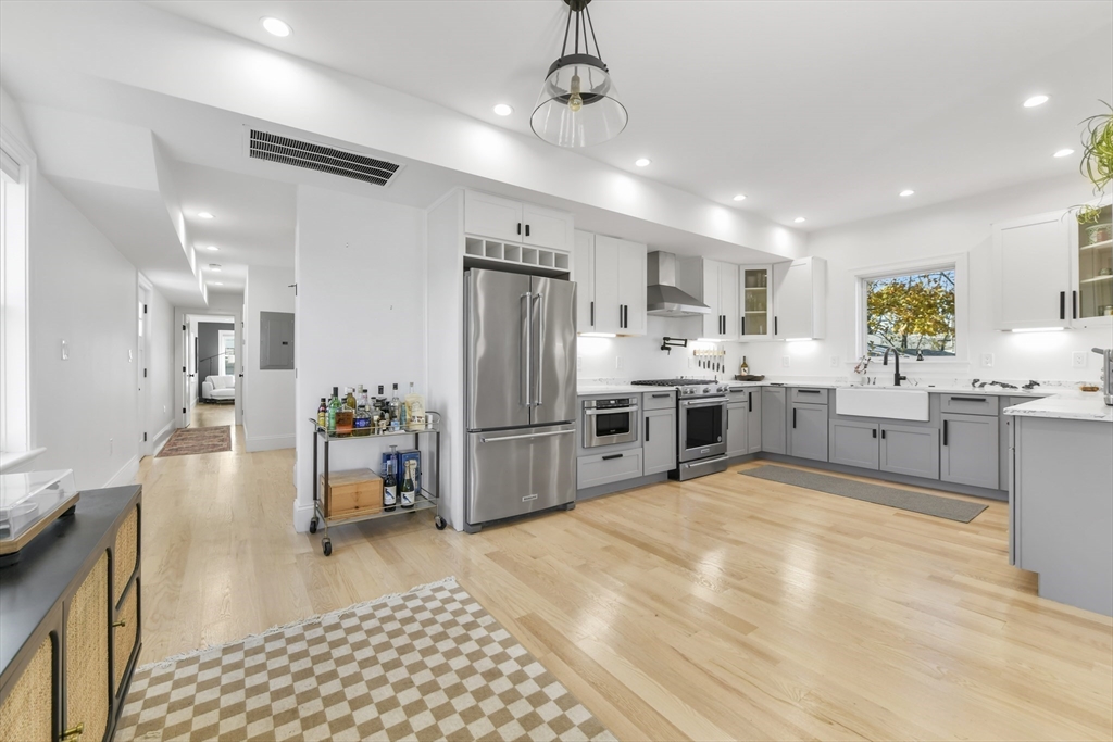 17 Akron St # 2