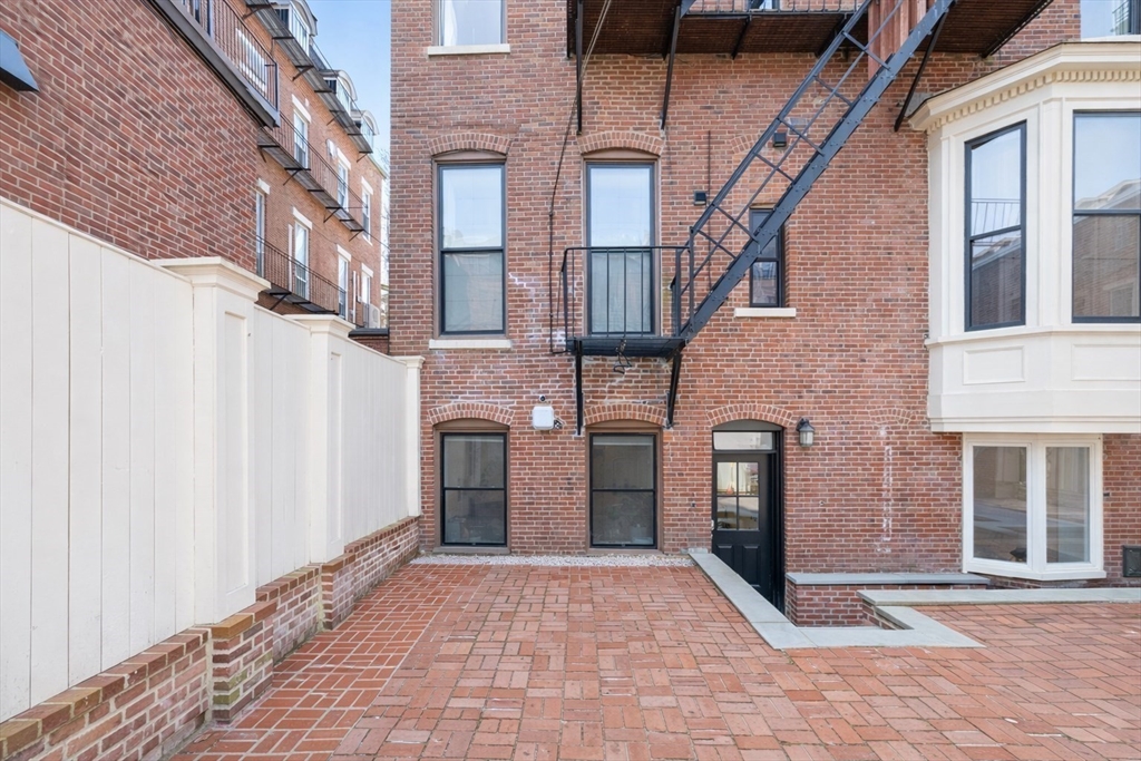 7 Upton St # 1