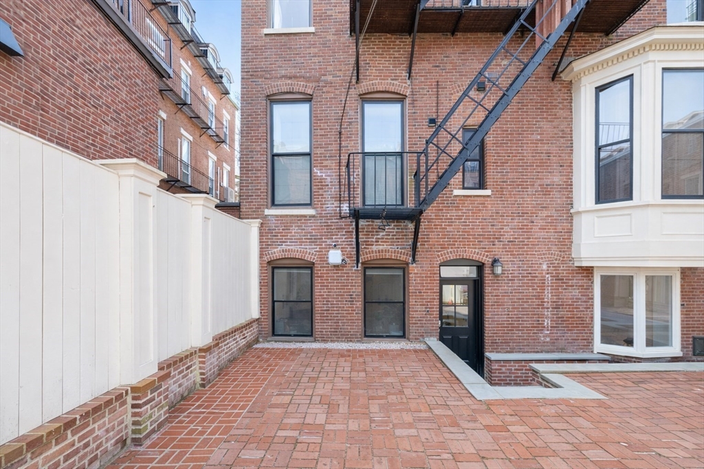 7 Upton St # 1