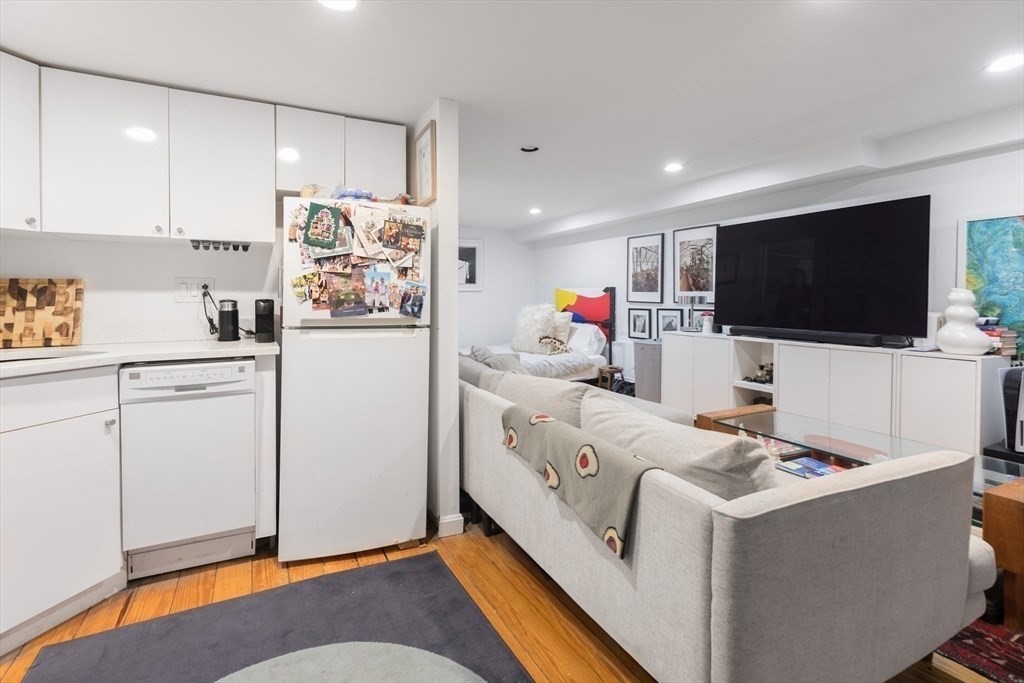 94 Appleton Street # 1
