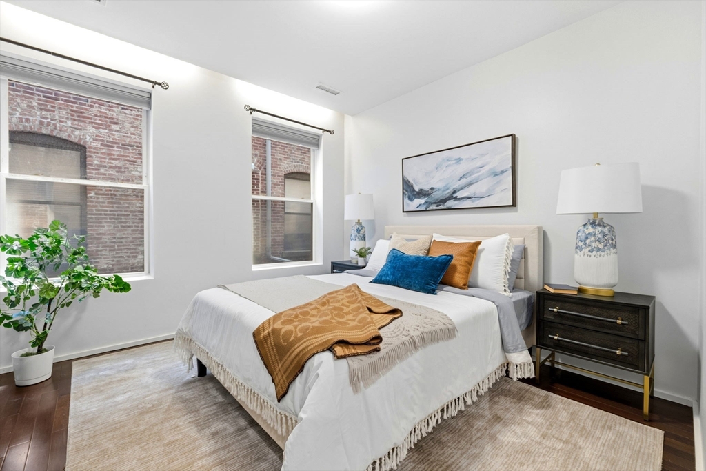 1692 Washington # 2