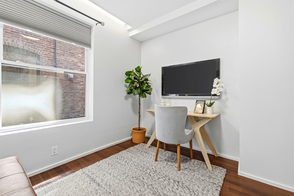 1692 Washington # 2