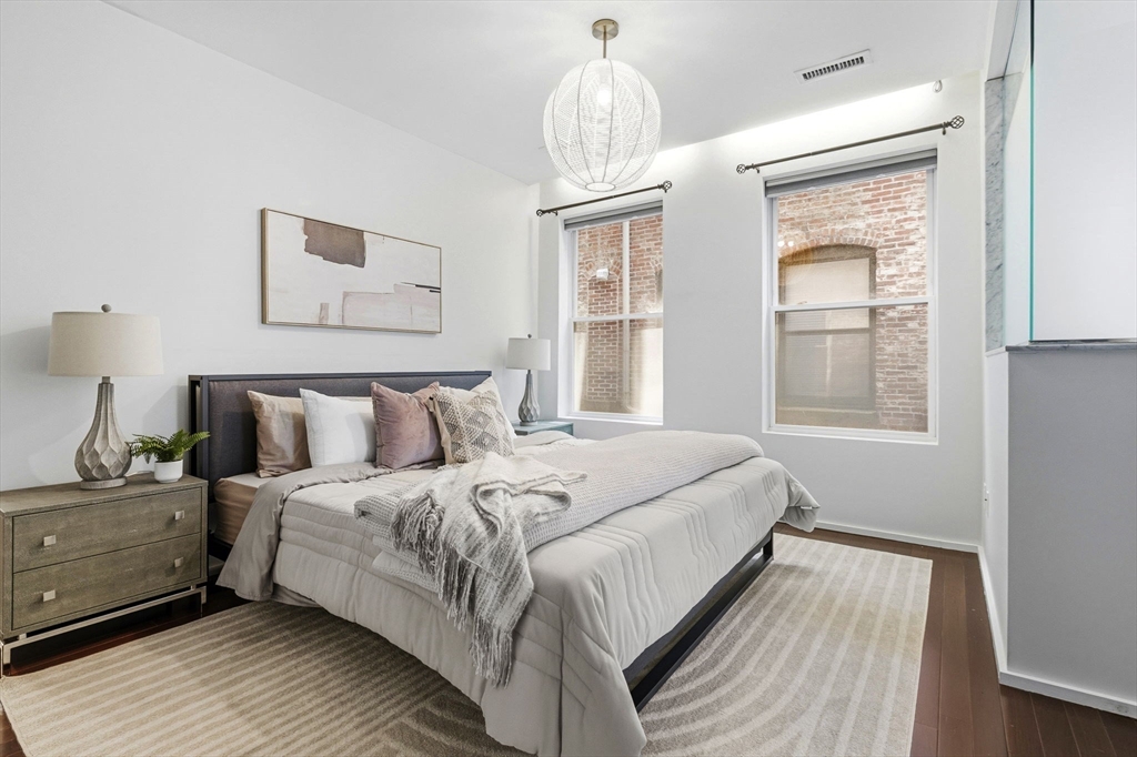 1692 Washington # 2