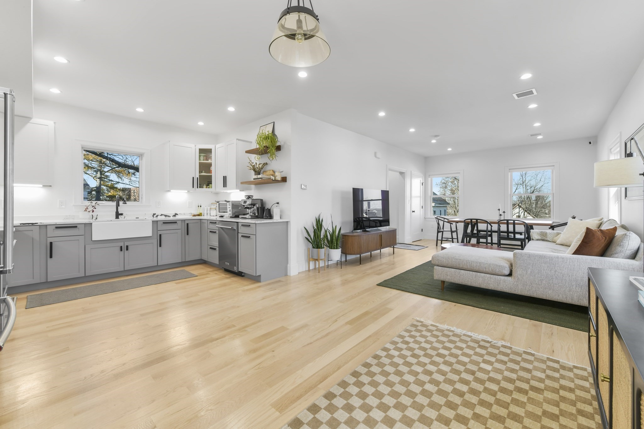 17 Akron St # 2