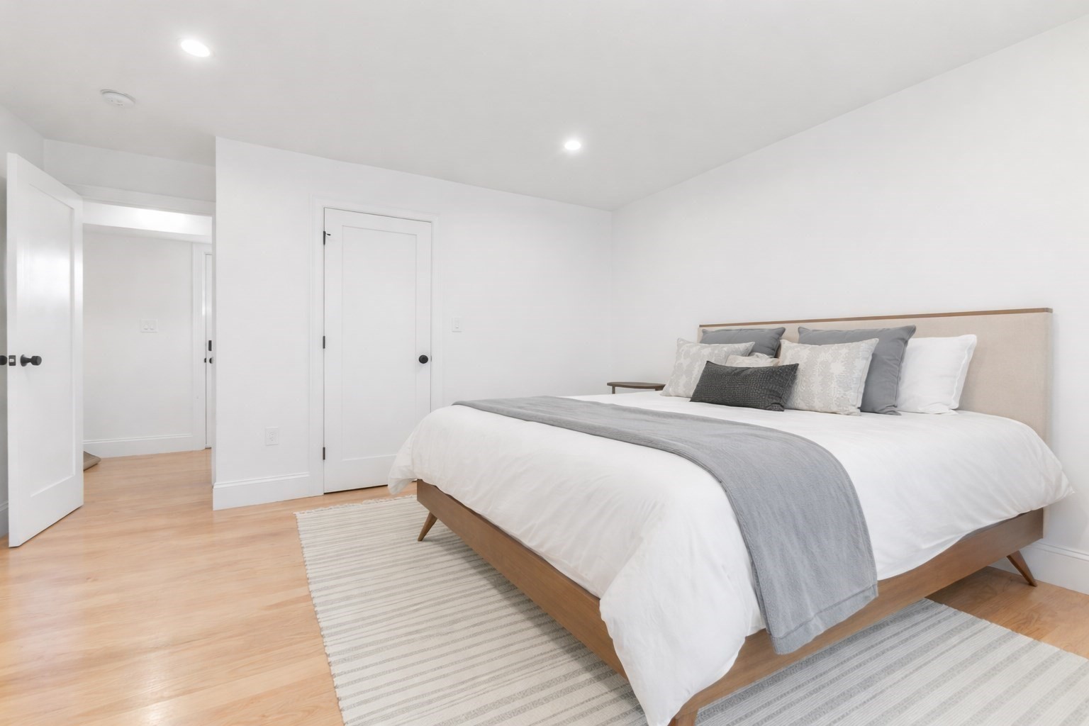 17 Akron St # 2