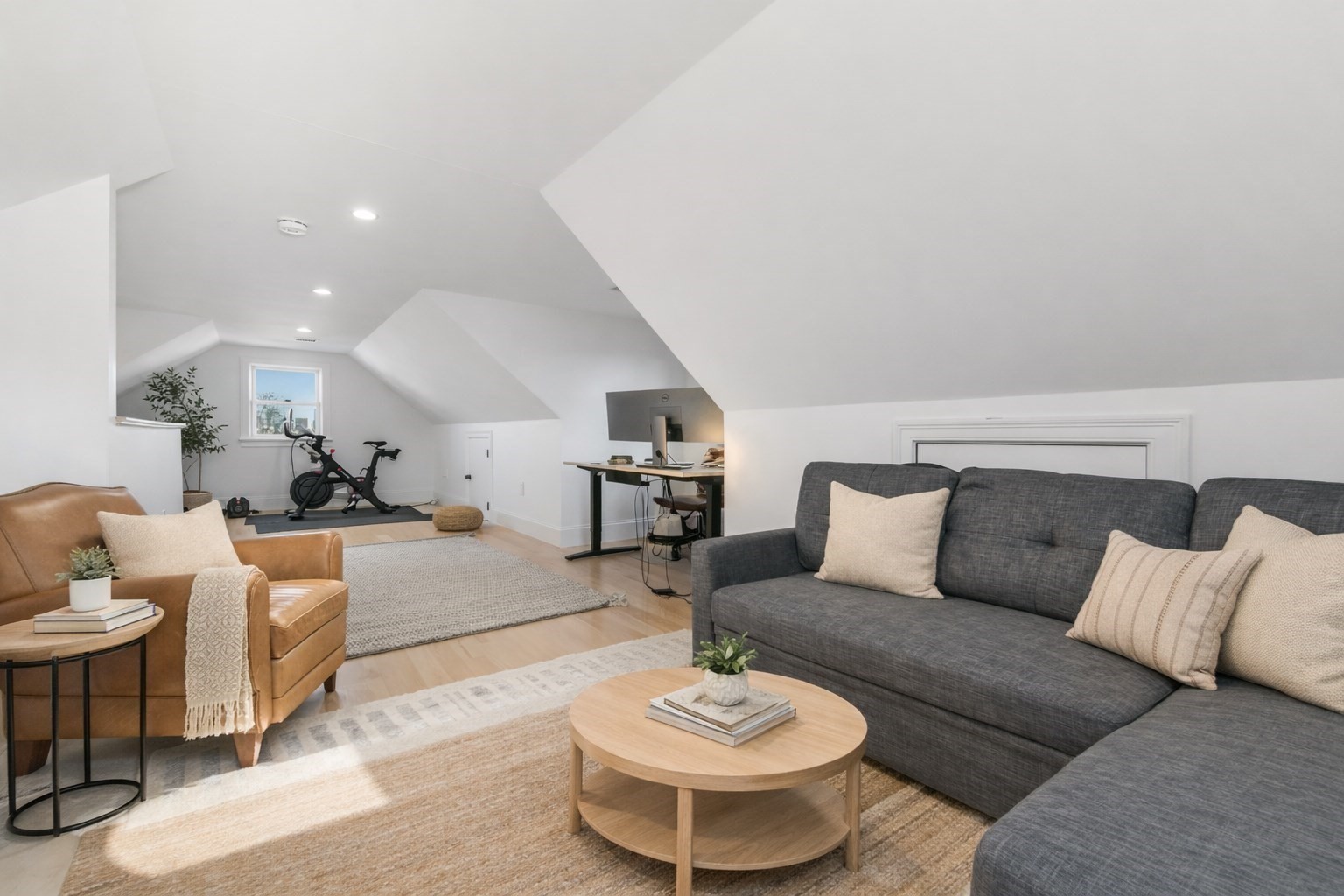 17 Akron St # 2
