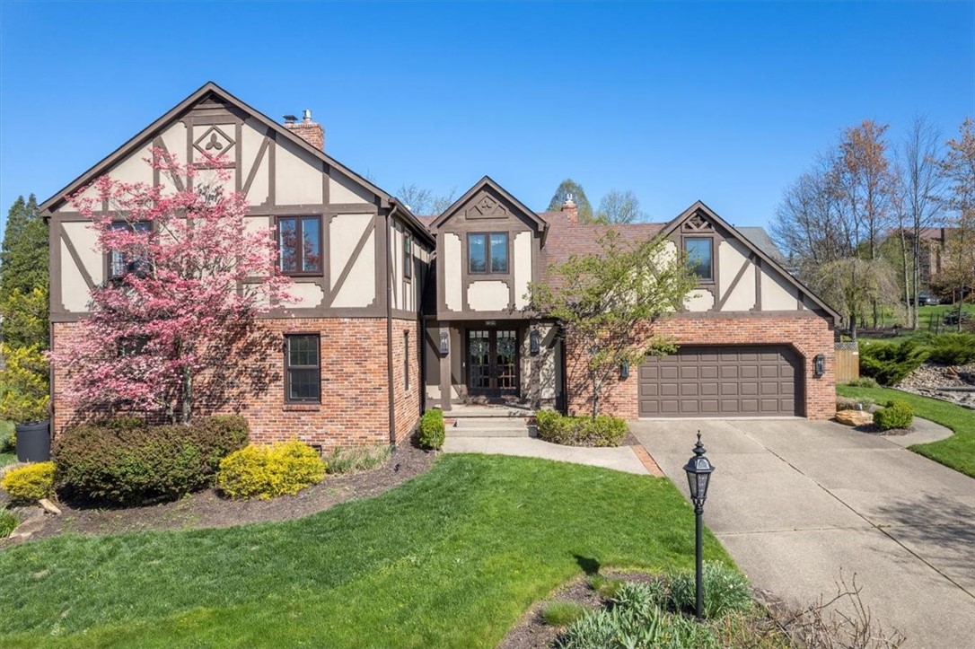 1811 S Villa Drive