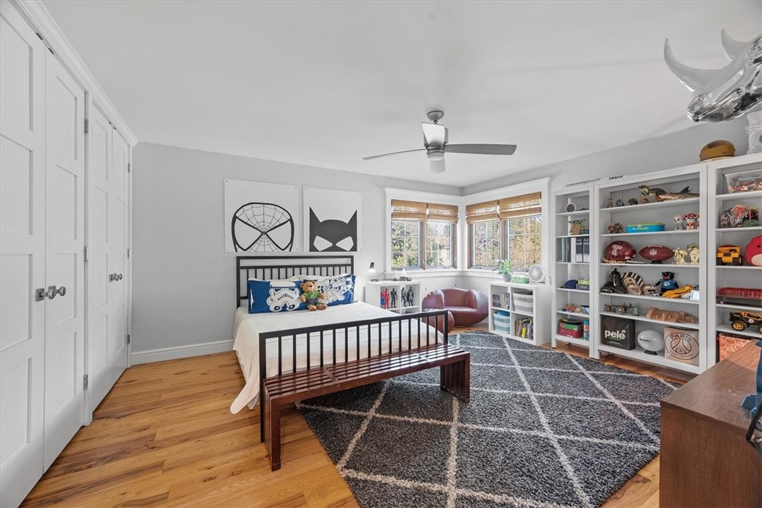 1811 S Villa Drive
