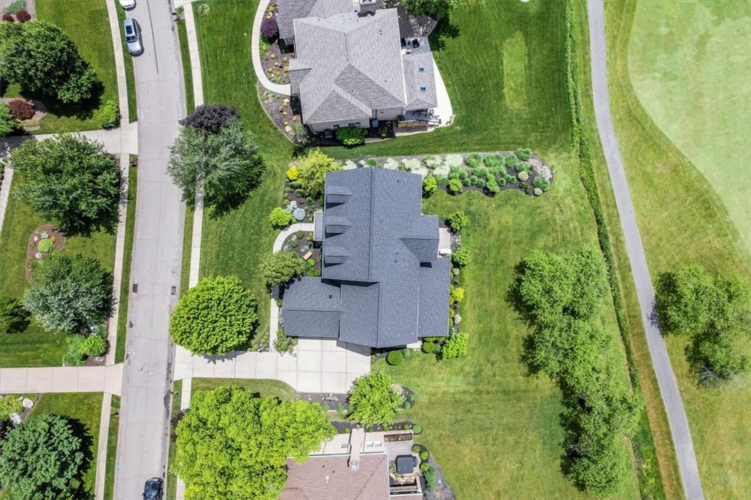 210 Chesapeake Dr