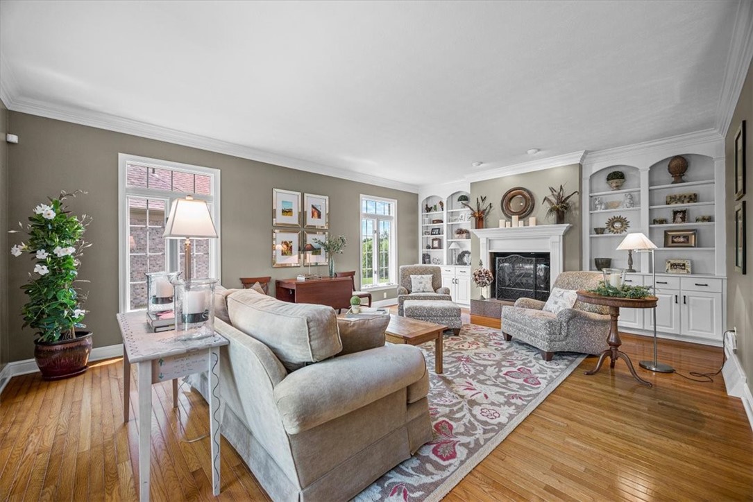 210 Chesapeake Dr