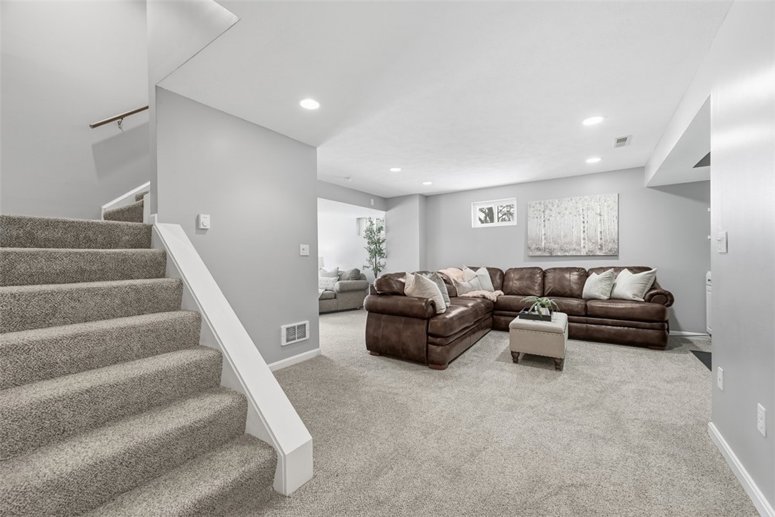 1039 South Lake Drive