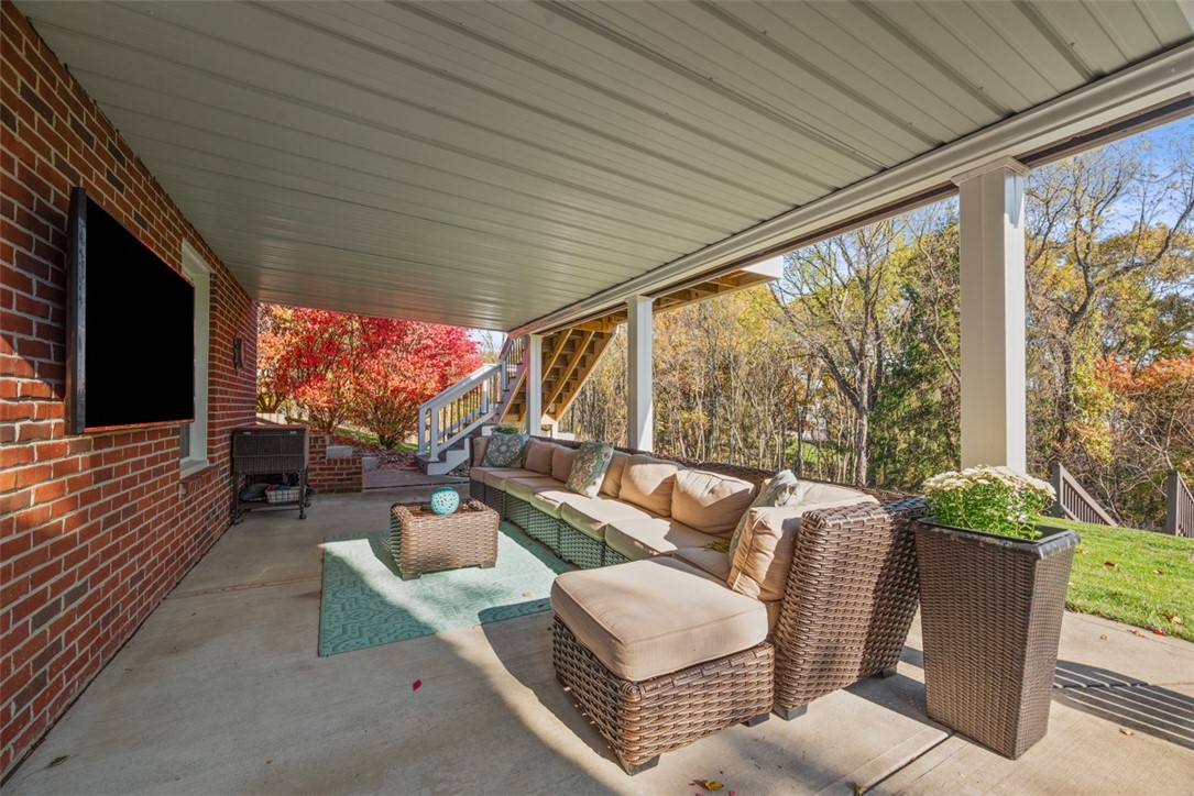 1039 South Lake Drive