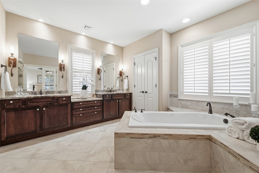 105 Georgetowne Court