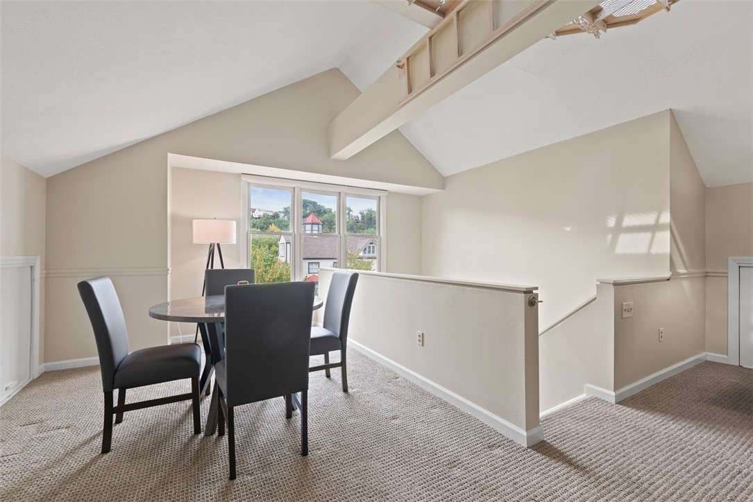 7 Waterside Place