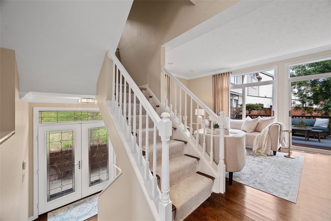 7 Waterside Place
