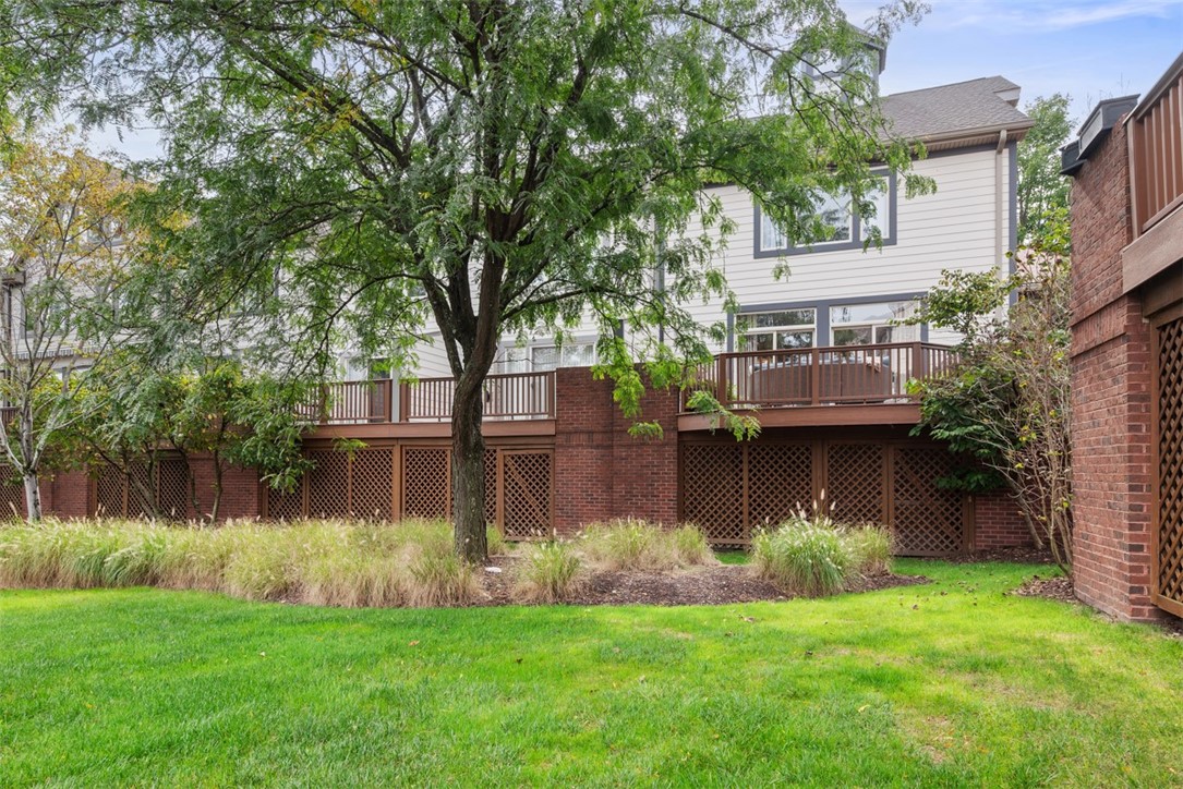 7 Waterside Place