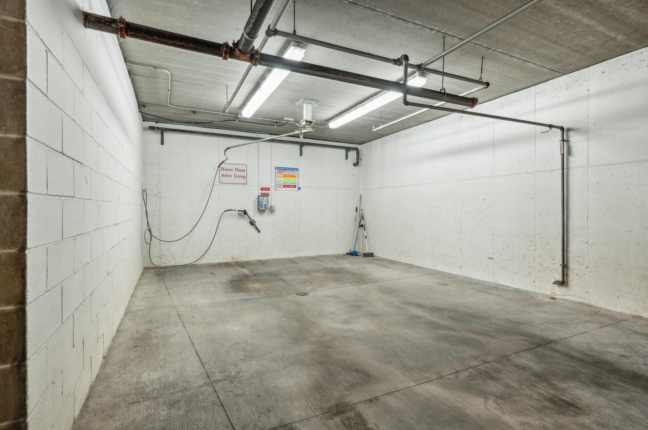 3110 N Chestnut Street Unit: 214