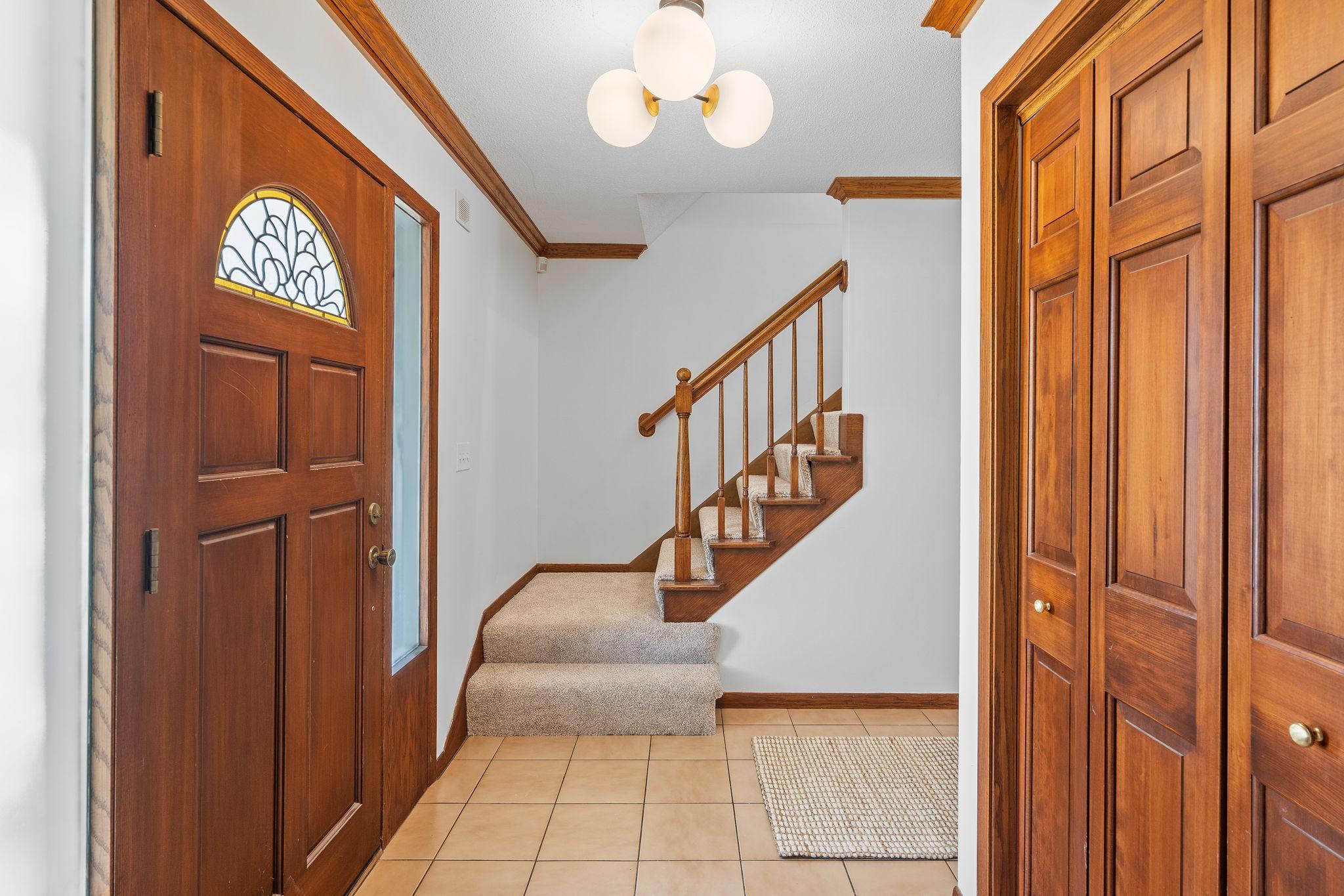 2105 Walnut Grove Lane N