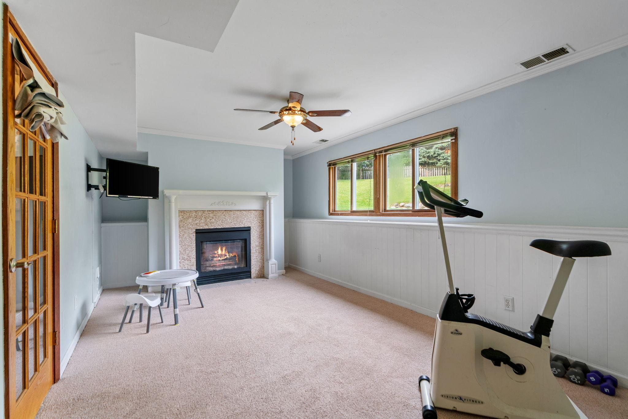 6585 Lancaster Lane N