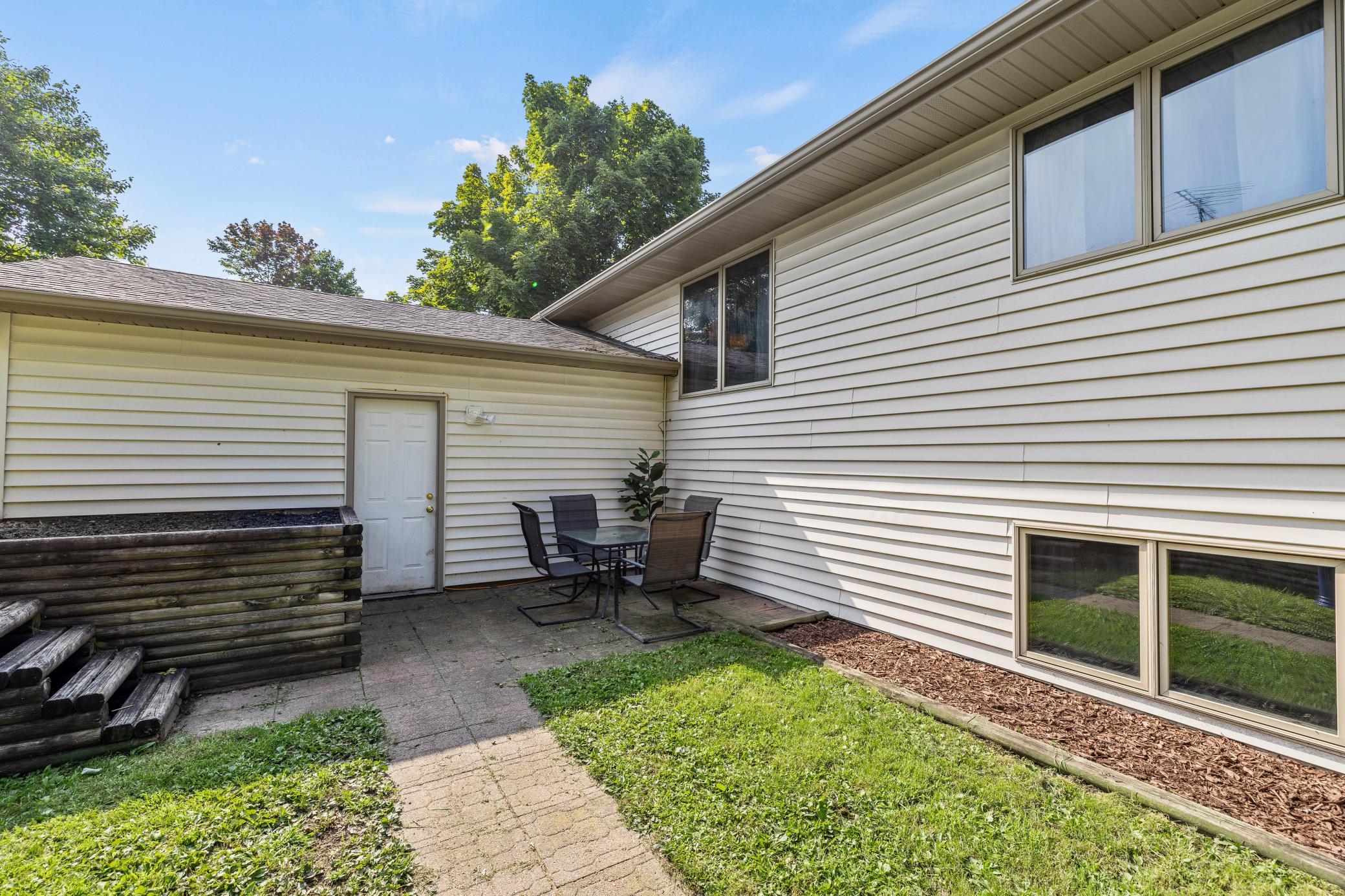 14201 W Aspen Avenue NE