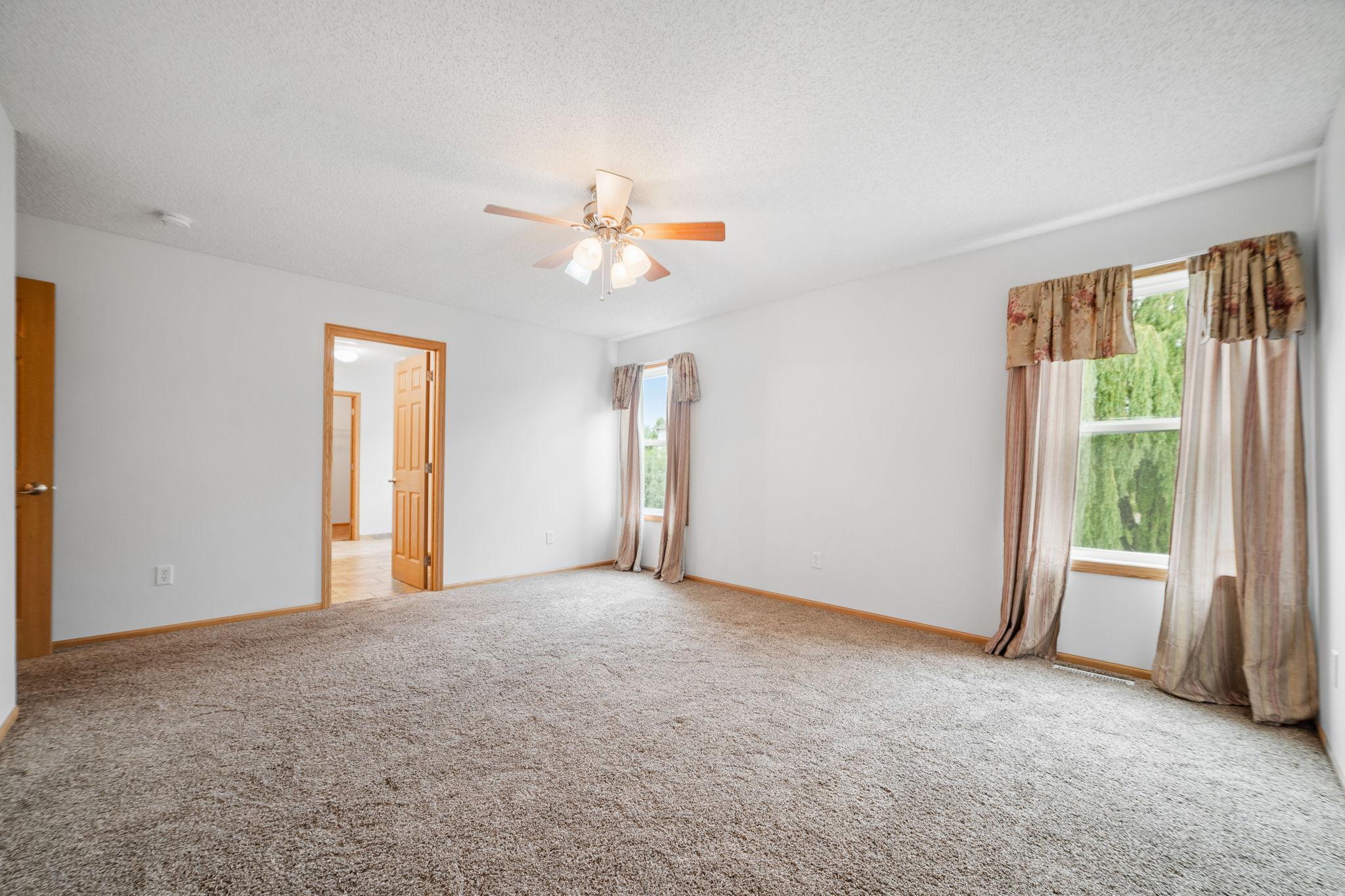 2108 Meadowlark Lane