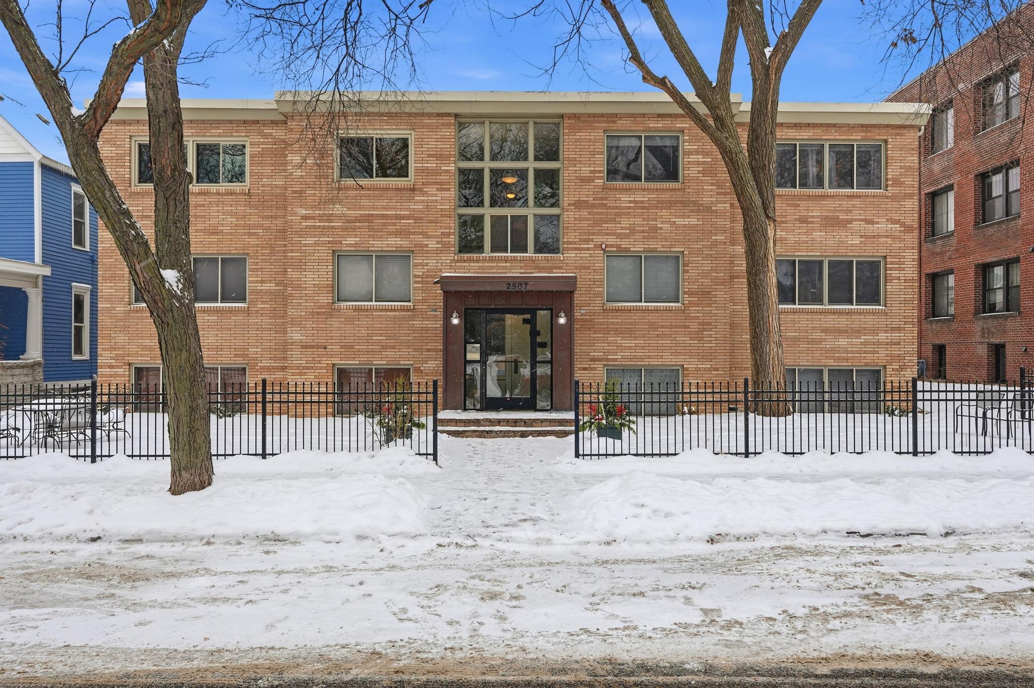 2507 Bryant Avenue S Unit: 103