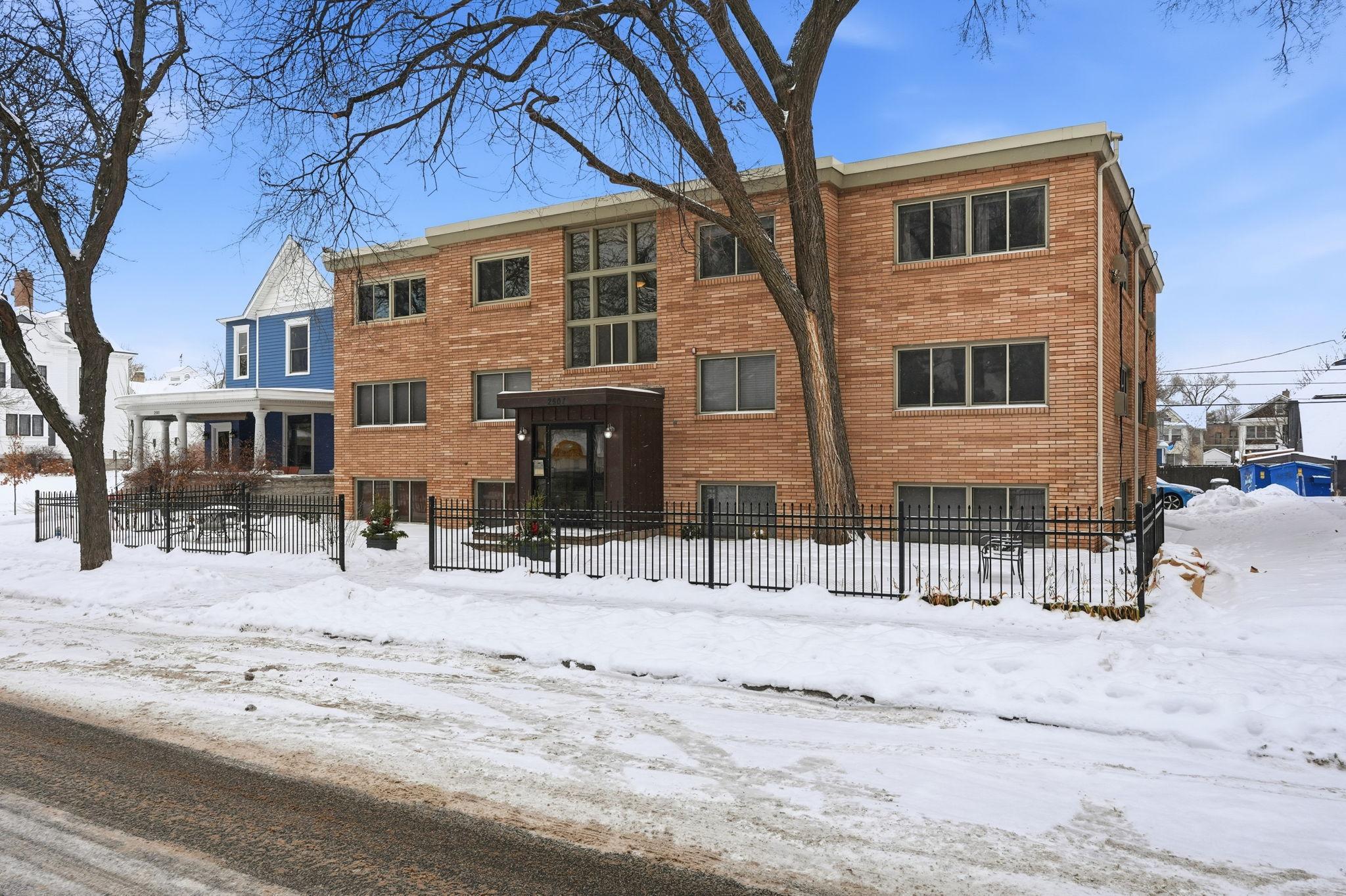 2507 Bryant Avenue S Unit: 103
