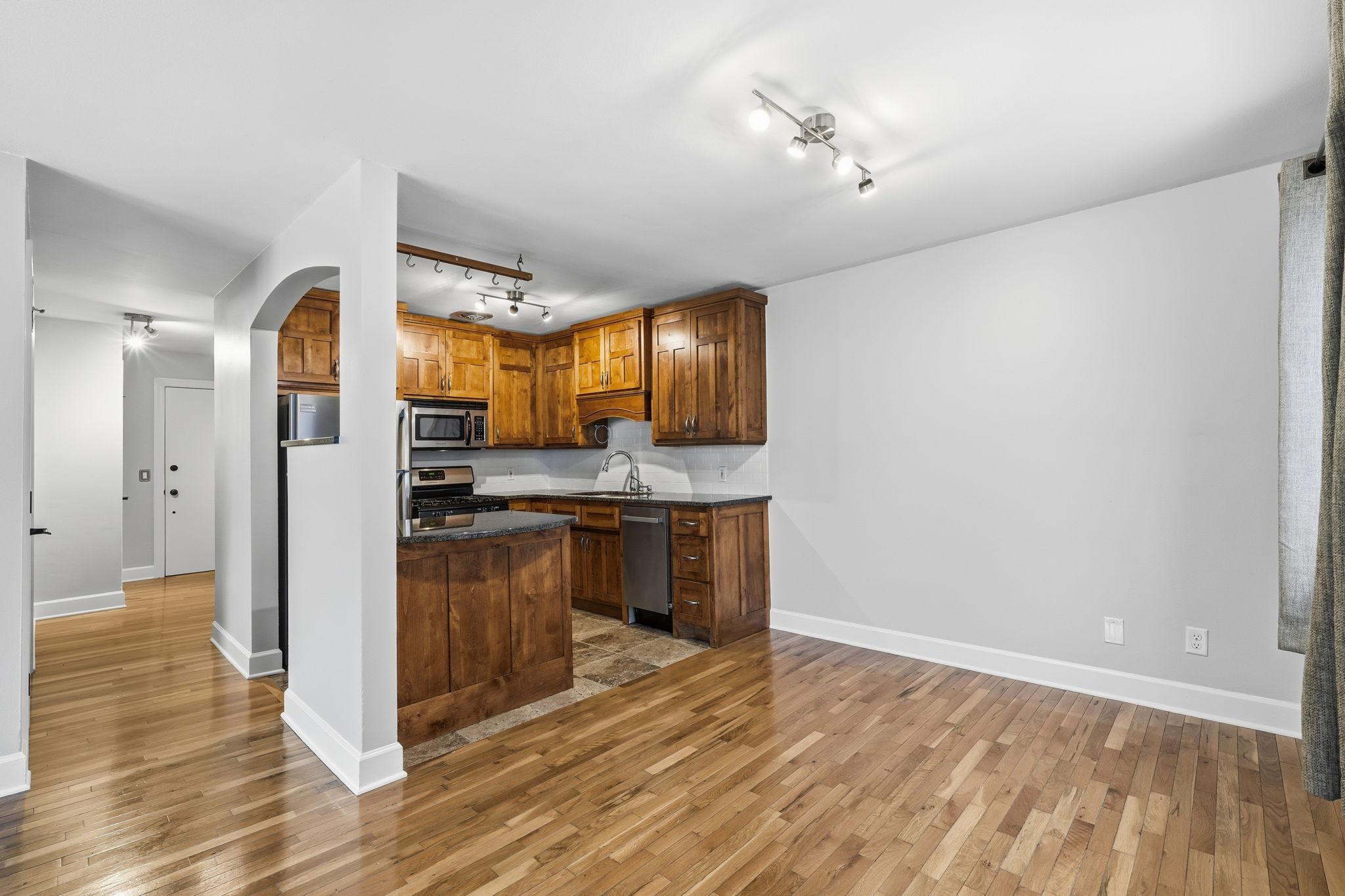 2507 Bryant Avenue S Unit: 103